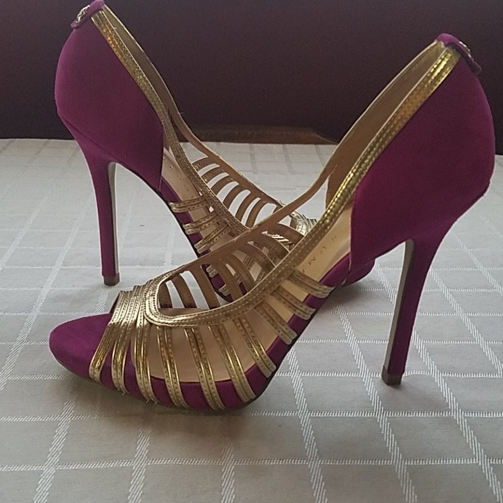 Ivanka Trump heel size 7